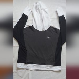 NWT Under Armour Women's Light Weight Hoodie 1365122 Loose Fit